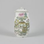 1466 6483 VASE AND COVER